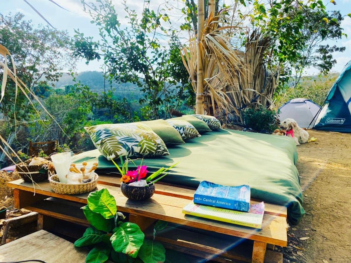 מזונטה Bajo Las Estrellas Eco Glamping מראה חיצוני תמונה